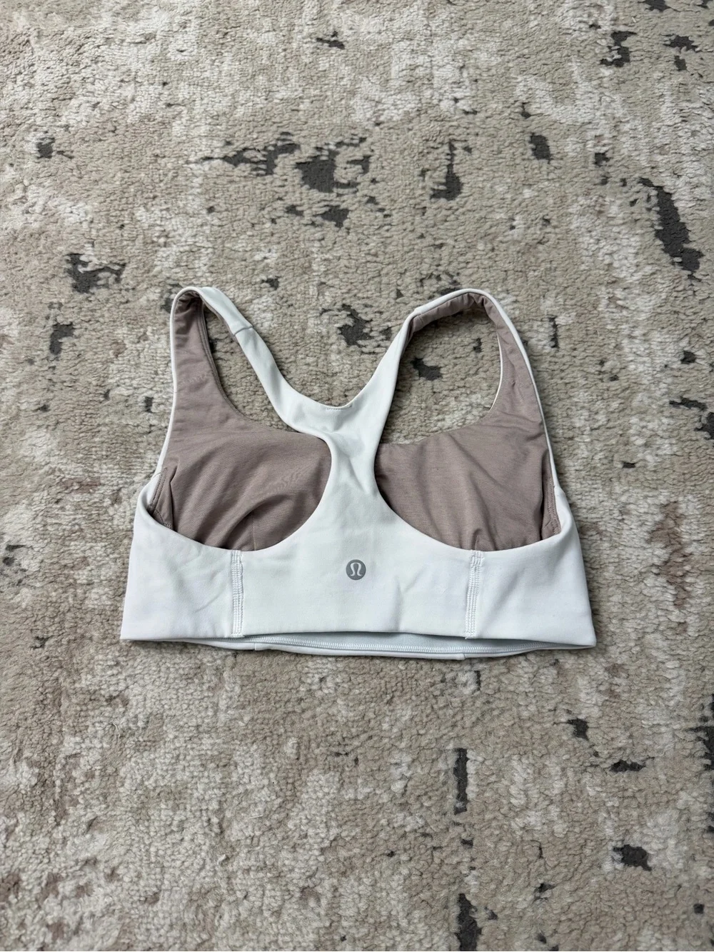 Lululemon Wunder Train Bra *Medium Support, C/D Cup Size 6 - White